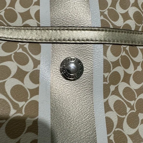 Stylish Gold and Tan Women's Bag - Picture 6 of 8